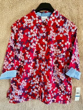 Alfred Dunn “Land of the Free” floral casual top